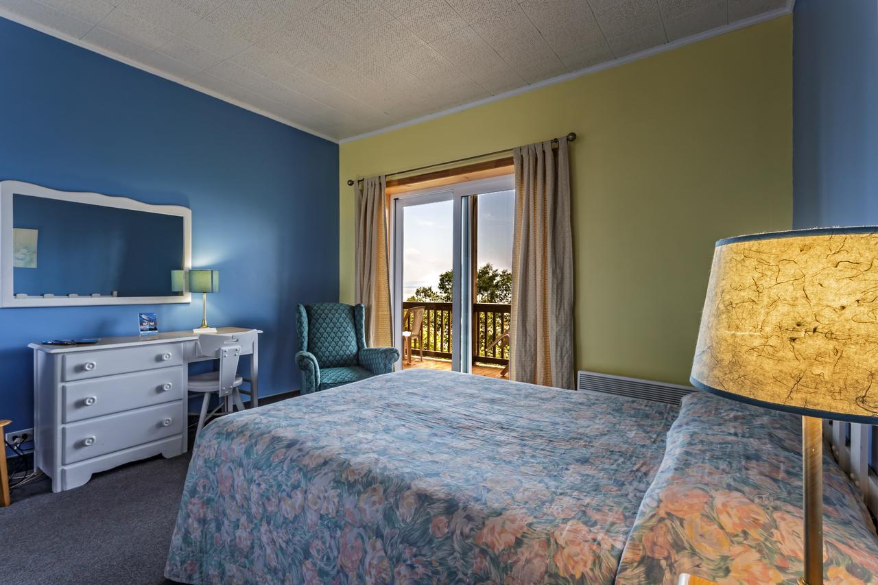 Auberge De L'Anse รีวีแยร์-ดู-ลู ภายนอก รูปภาพ