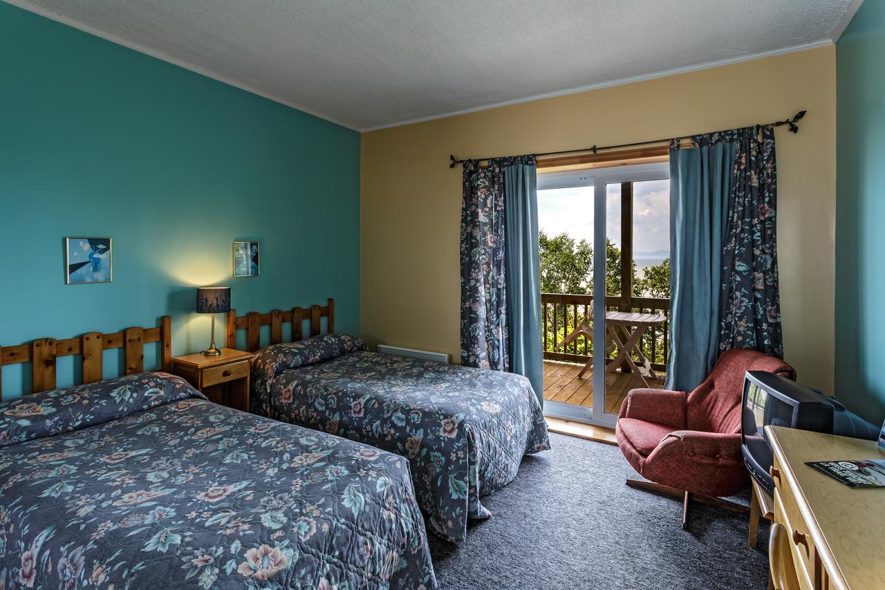 Auberge De L'Anse รีวีแยร์-ดู-ลู ภายนอก รูปภาพ
