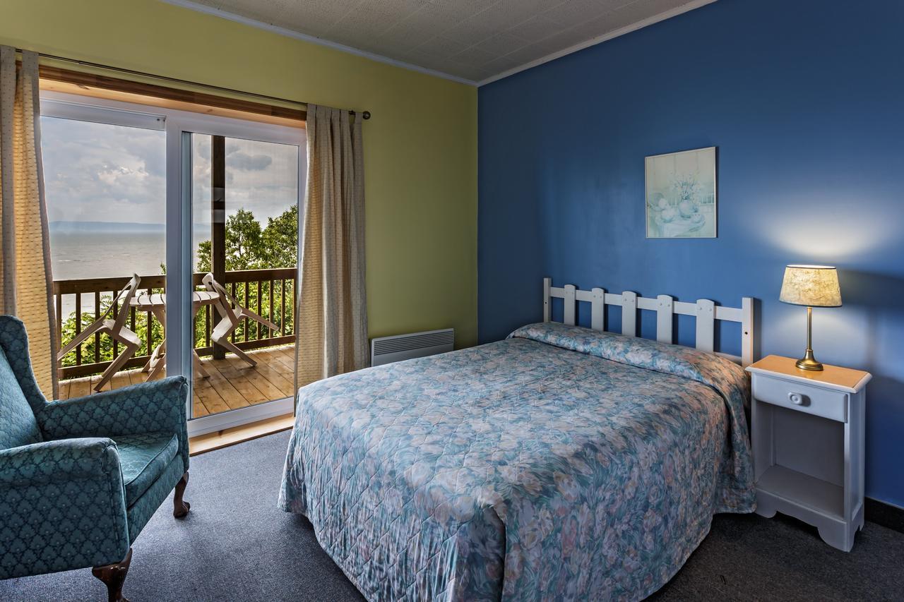 Auberge De L'Anse รีวีแยร์-ดู-ลู ภายนอก รูปภาพ